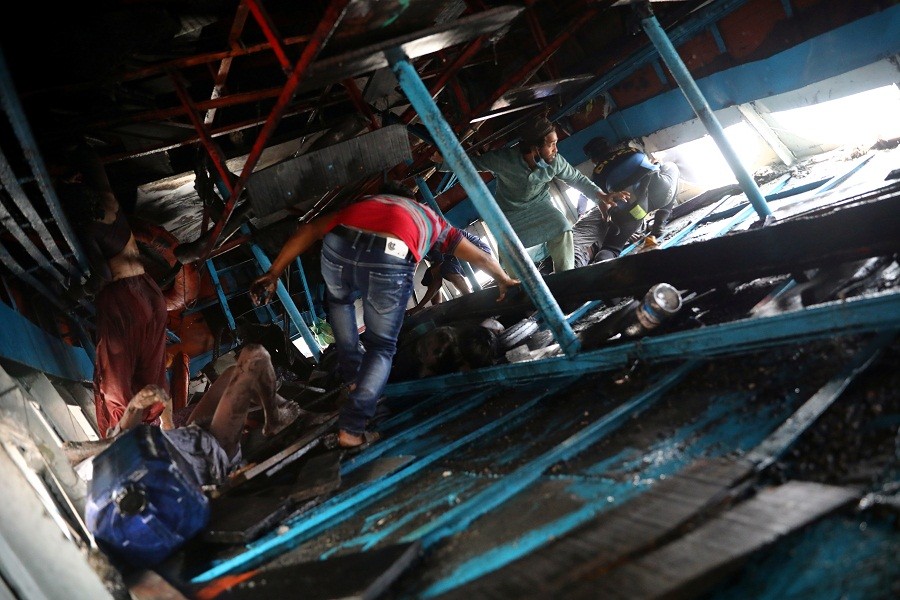 Korban Tewas Feri Tabrak Kapal Kargo di Bangladesh Bertambah Jadi 26 Orang