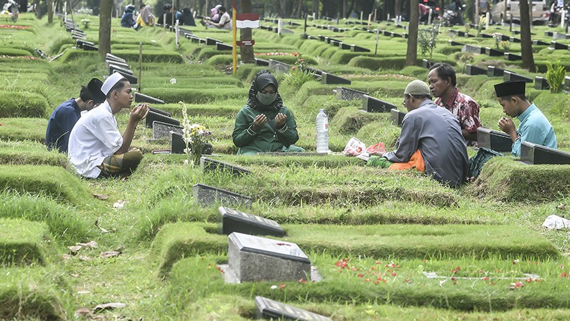 Cara Memimpin Yasin dan Tahlil Lengkap dengan Doa Arwah