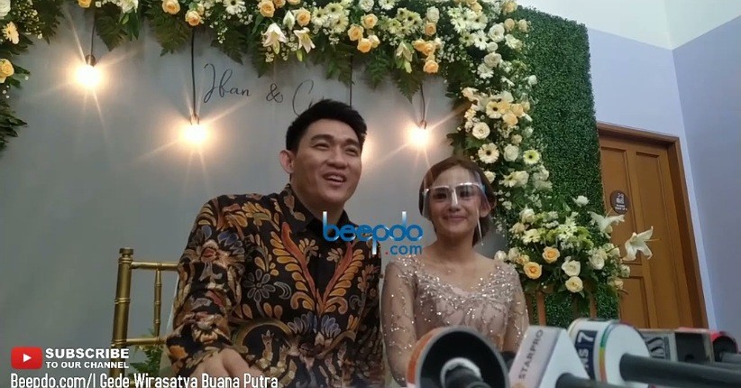 Romantisnya Momen Bahagia Lamaran Ifan Seventeen dan Citra Monica