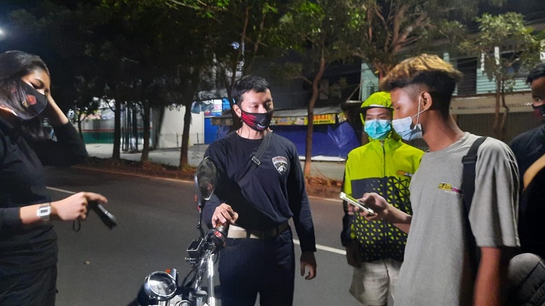 Balapan Liar di Bekasi Dibubarkan Petugas, Puluhan Remaja Lari Tunggang-langgang