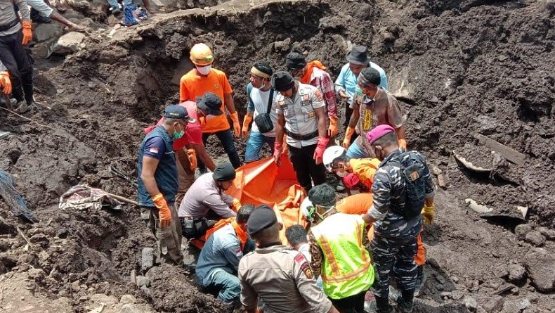 Basarnas Kembali Temukan Empat Korban Jiwa Bencana di NTT 