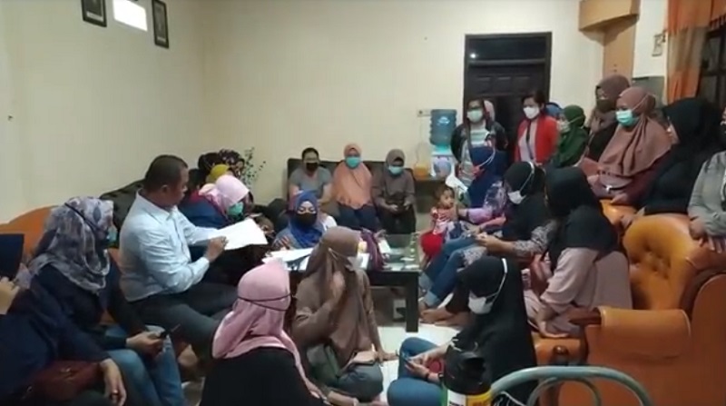 Emak-Emak di Probolinggo Jadi Korban Penipuan Arisan Online, Kerugian Capai Rp500 Juta 