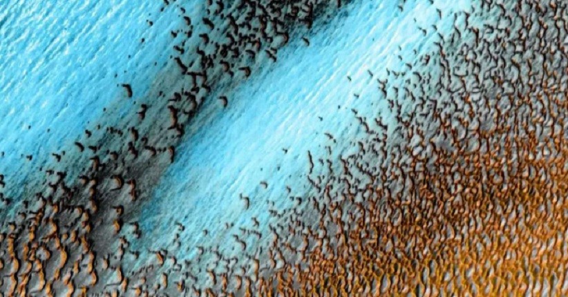 Rayakan Ulang Tahun Odyssey, NASA Bagikan Foto Bukit Pasir Mars