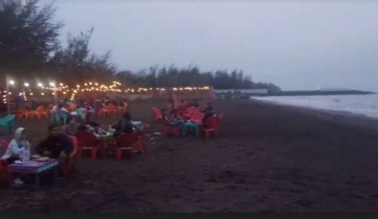 Pantai Seribu Cemara, Lokasi Favorit saat Menunggu Waktu Buka Puasa 