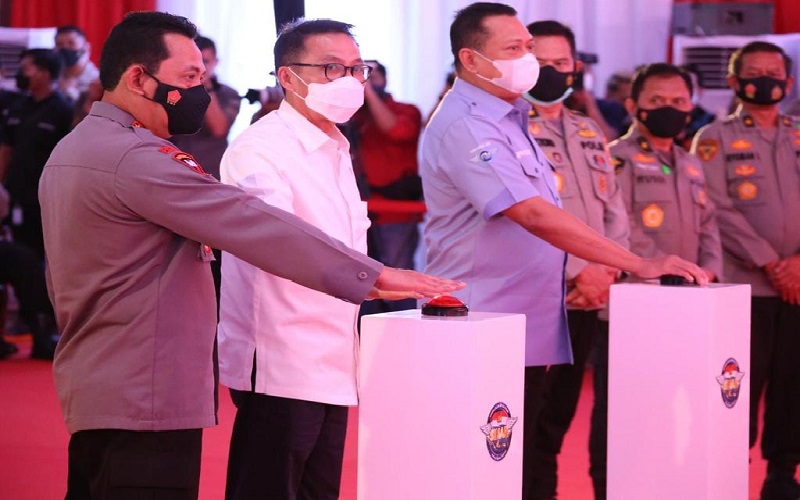 Aplikasi Sinar Diluncurkan, Kapolda Jabar: Pembuatan SIM Bisa dari Rumah