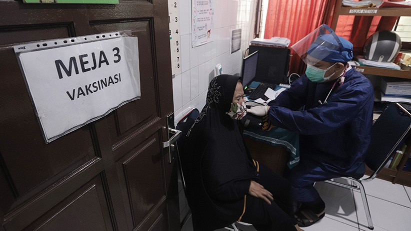 Vaksinasi Covid-19 Lansia di Kepri Terkendala Jarak dan Akses