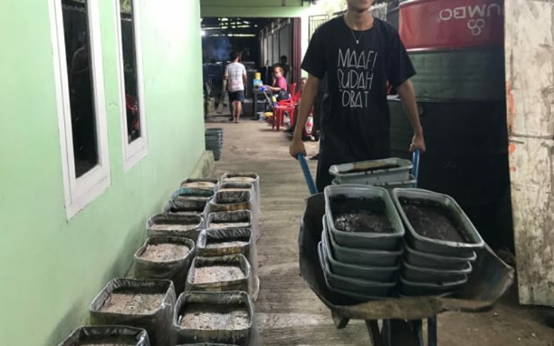   Berkah Ramadan, Pengusaha Cincau di Lubuklinggau Kebanjiran Order