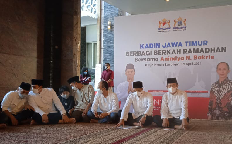 Bangun Kerja Sama, Waketum Kadin Anindya Bakrie Safari Ramadan ke Masjid Namira Lamongan