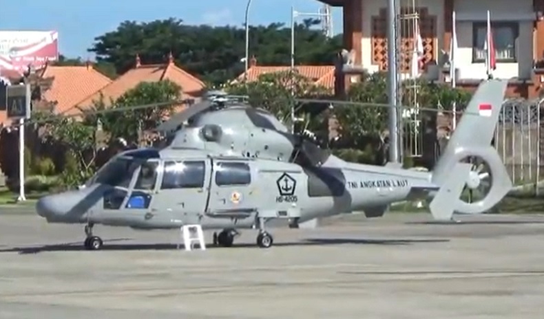 Naik Helikopter, Panglima TNI Tinjau Lokasi Pencarian KRI Nanggala di Perairan Bali