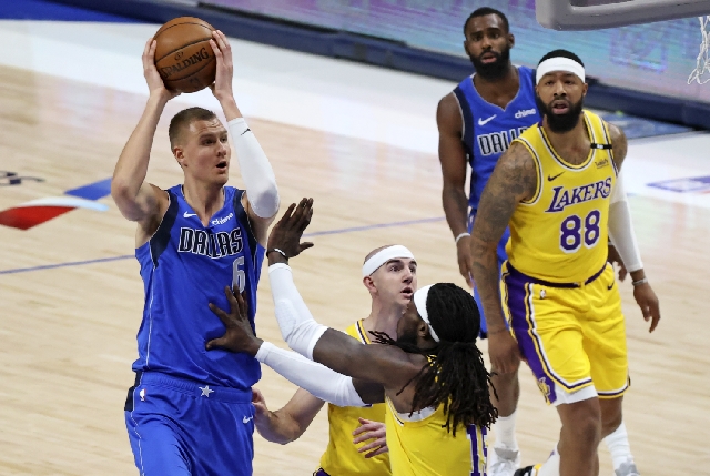 Hasil NBA 2020-2021 Minggu 25 April: Tanpa LeBron James, LA Lakers Tumbang Lagi