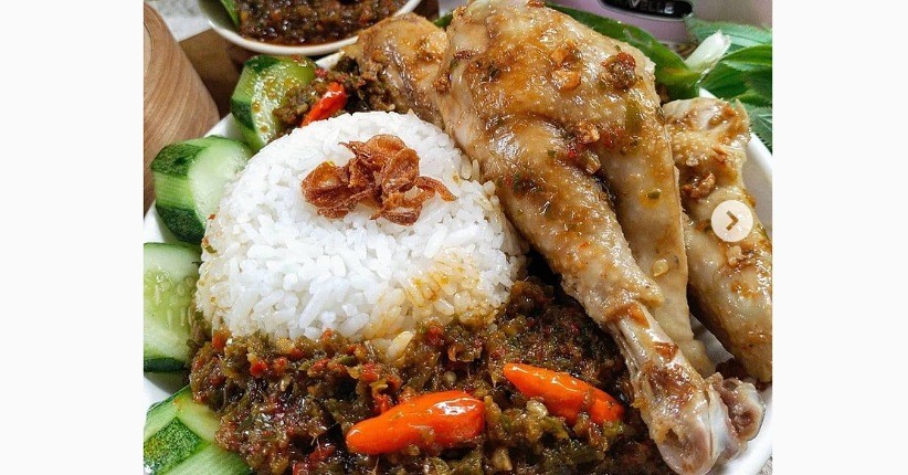 Ide Masak Ayam Kampung Rebus Sambal Kencur, Daging Empuk hingga Tulang