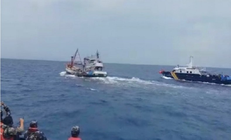 Kejar-Kejaran di Laut Natuna, Kapal Vietnam Pencuri Ikan Digiring ke Pontianak