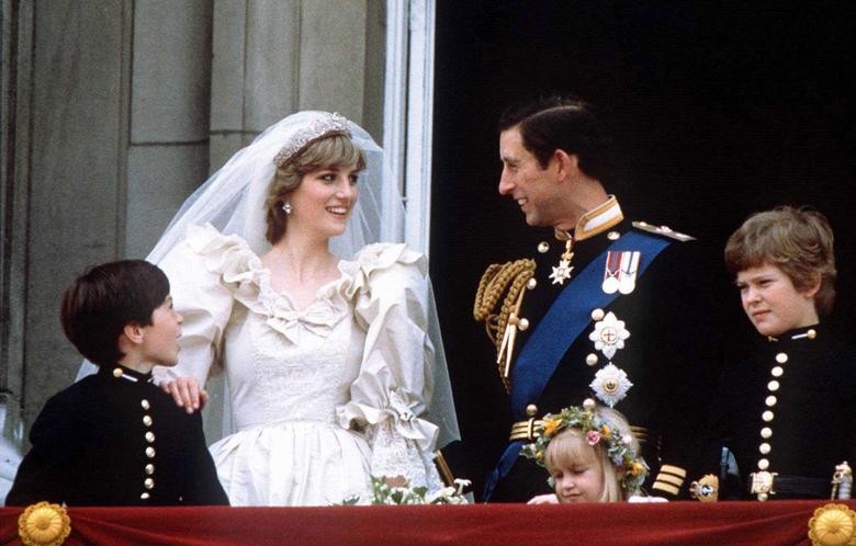 Bukan Cuma Uang, Ini Deretan Barang Warisan Putri Diana untuk William dan Harry