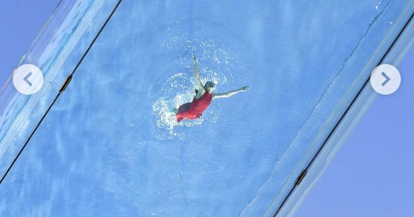 Menakjubkan, Sky Pool Ini Tawarkan Sensasi Berenang di Atas Awan
