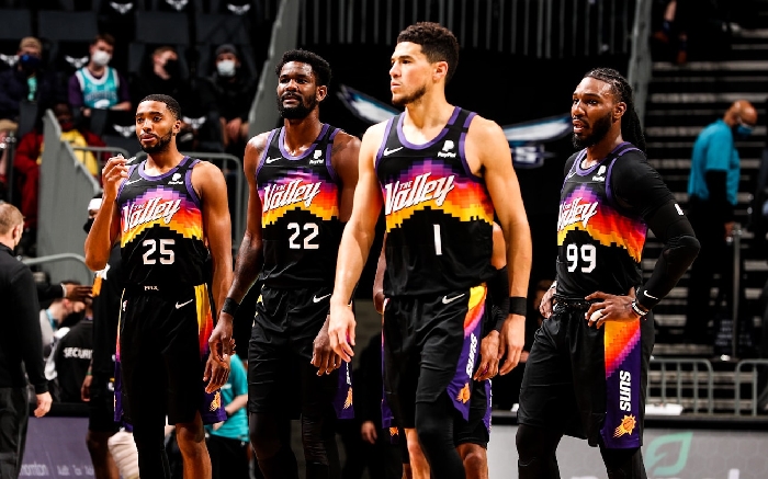 Hasil Playoff NBA: Devin Booker-Chris Paul Makin Kompak, Suns 2 Kali Gulung Nuggets