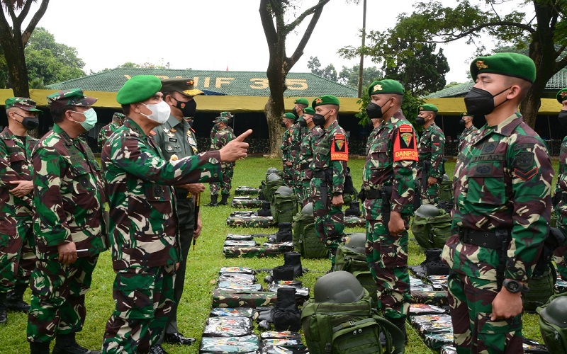 Cek Kesiapan Yonif 315, Asops KSAD: KKB Papua Berbaur dengan Warga, Kalian Harus Bisa Mengendusnya