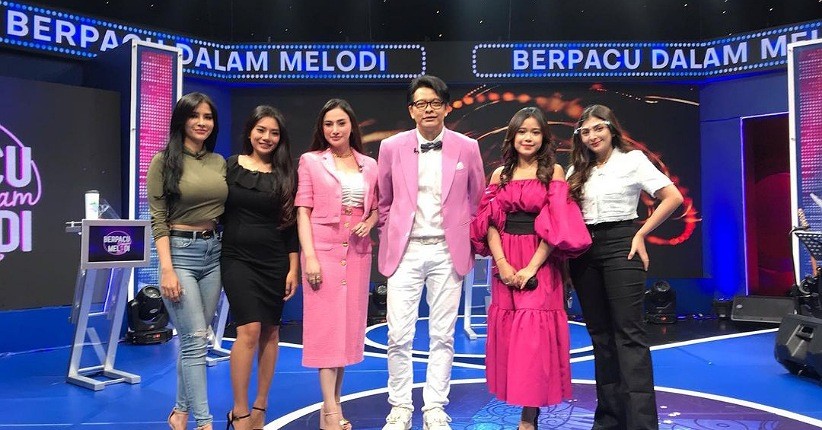 Deretan Wanita 
