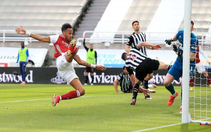 Akhiri Paceklik, Arsenal Taklukkan Newcastle United di St. James Park