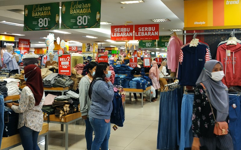Pelonggaran PPKM Level 4 Seminggu ke Depan, Kunjungan Mal Maksimal 50 Persen