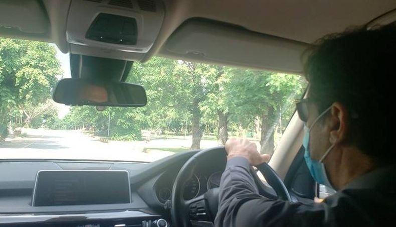 Ketika Pedagang Geger Bertemu Perdana Menteri Imran di Pasar Tanpa Pengawalan
