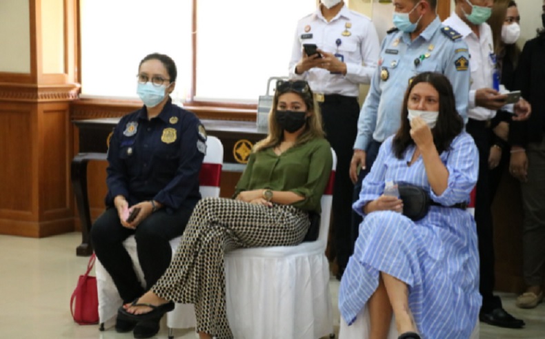 Bule Pembuat Prank Lukis Masker di Wajah Dideportasi dari Bali