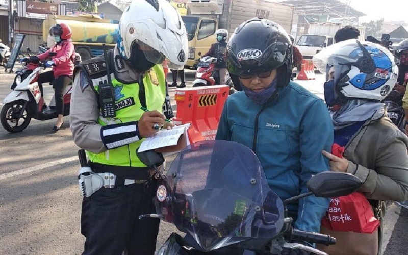 Halau Pemudik Masuk Bandung, 1.500 Personel Gabungan Disiagakan di 9 Pos Penyekatan