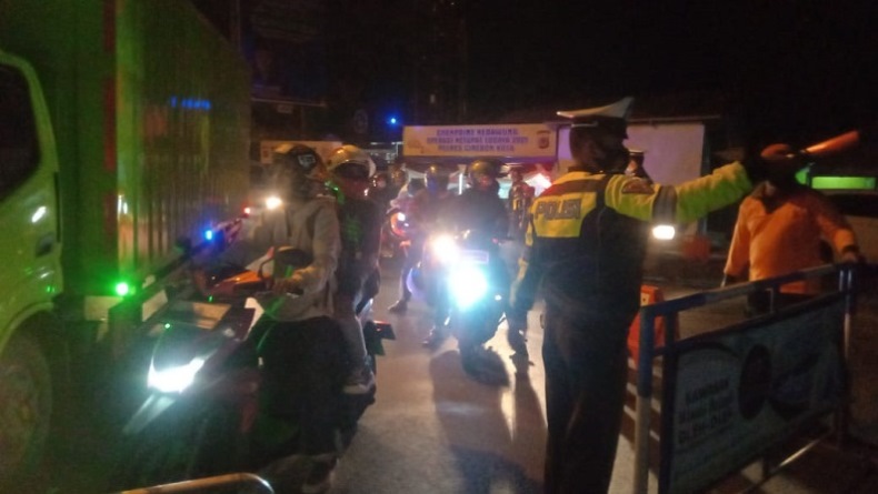 Jalur Pantura Disekat, Ratusan Pemudik Gagal Pulang Kampung