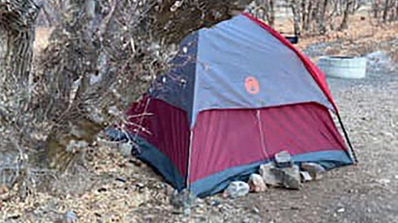 Hilang 6 Bulan, Perempuan Ini Ditemukan Tinggal dalam Tenda di Hutan
