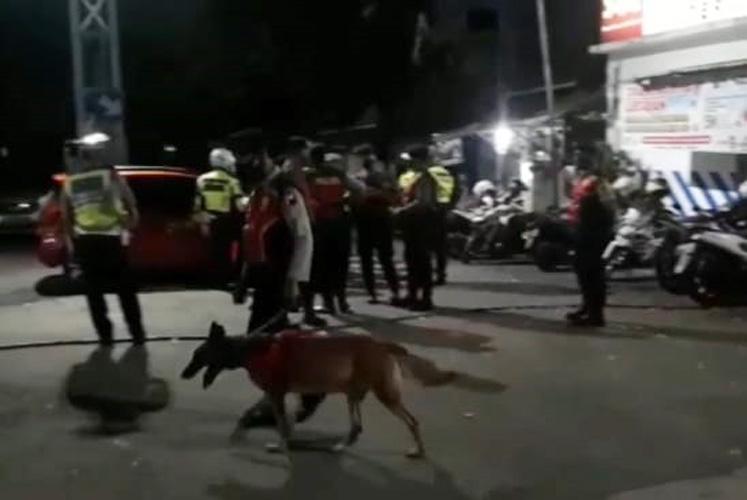 Razia Pemudik di Terminal Bus Kota Tegal, Polisi Kerahkan Anjing Pelacak