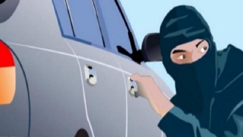 Aksi Pencurian Pecah Kaca Mobil di Karanganyar, Uang Ratusan Juta Rupiah Raib