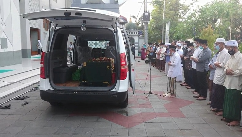 Mantan Bupati Lamongan Fadeli Meninggal karena Covid-19, Istri dan Anak Juga Terpapar