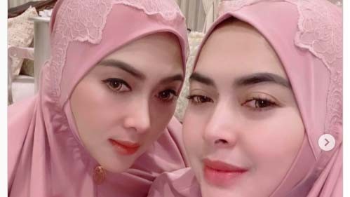 Jelang Lebaran Syahrini Ingin 2 Kali Khatam Alquran 