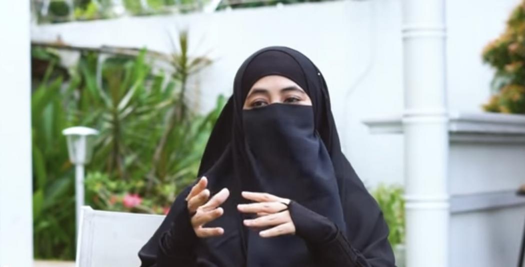 Pengakuan Umi Pipik tentang Ustaz Jefri Punya 3 Istri, Politisi Dewi Tanjung Beri Kritik Pedas