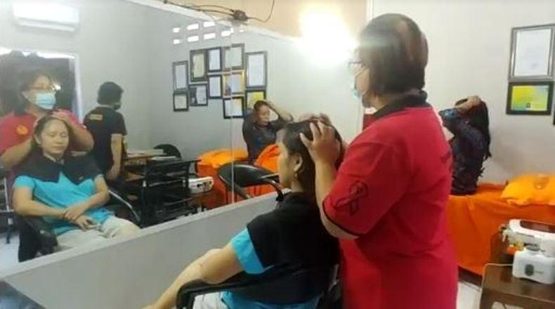 Bayar Seikhlasnya di Salon Kecantikan Ini Sekaligus Berdonasi untuk Penderita HIV/AIDS