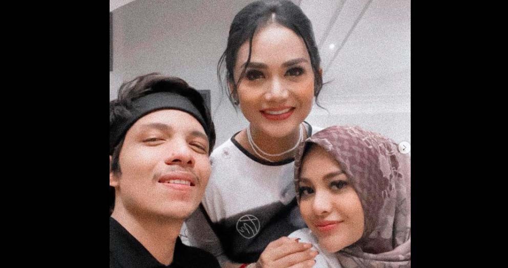 Lebaran Tanpa Raul Lemos, Krisdayanti Bahagia Dikunjungi Aurel dan Atta 