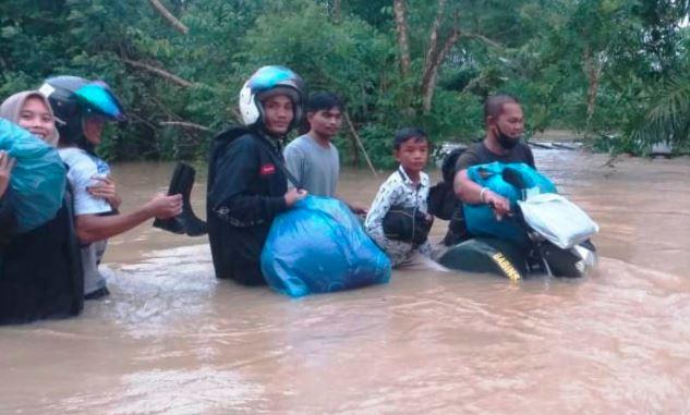 Banjir 2 Meter Rendam 27 Desa di Simeulue akibat Hujan Deras