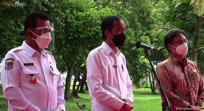  Jokowi Akui Ada Masalah Suplai untuk Vaksinasi Gotong Royong 