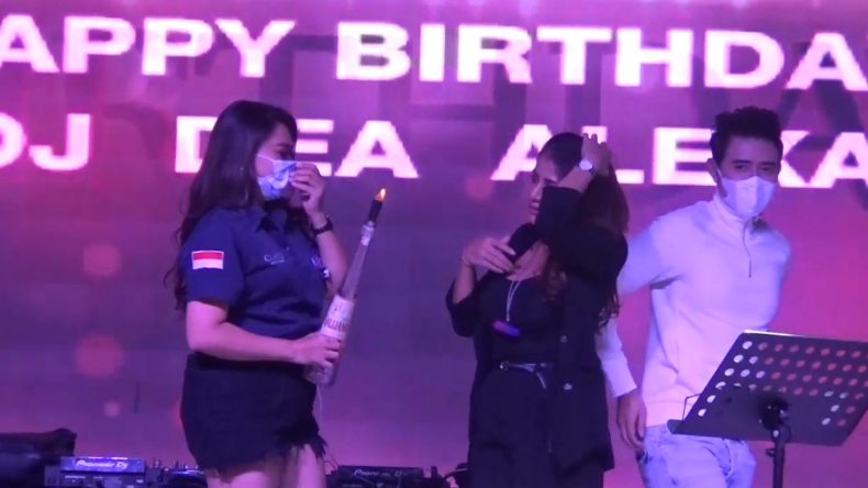 Acara Ultah Dibubarkan Satgas Covid, DJ Cantik di Makassar Batal Tiup Lilin
