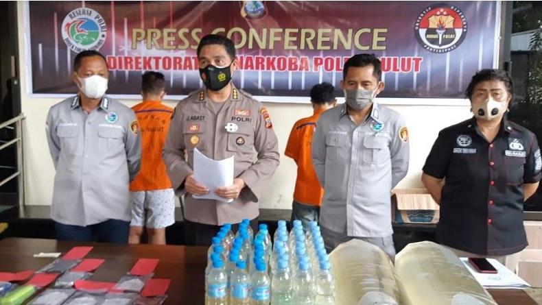 Berantas Narkoba, Polda Sulut Tangkap 2 Tersangka dan Amankan 8 Paket Sabu