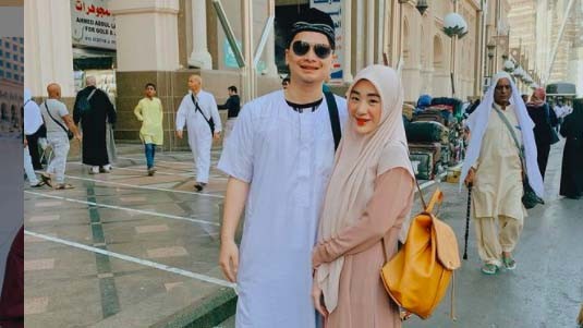 Jelang Sidang Cerai Larrisa Chou Ucapkan Terima Kasih pada Suami  