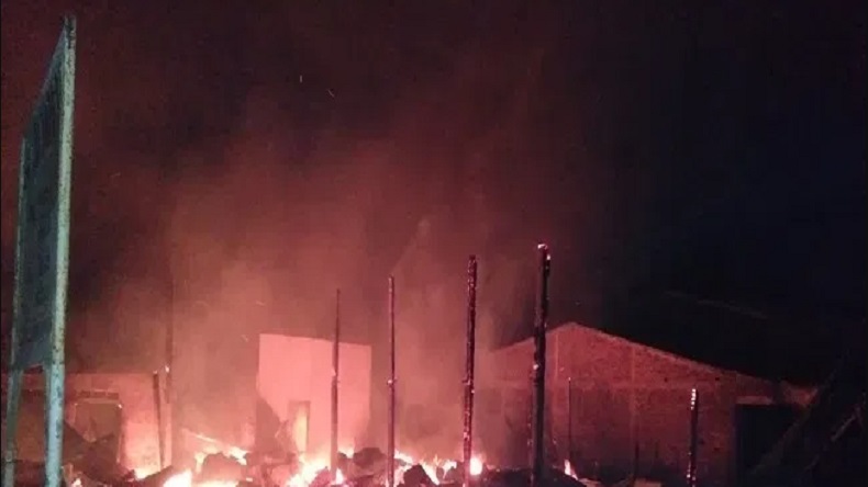8 Rumah di Huta Bayu Raja Simalungun Ludes Terbakar 