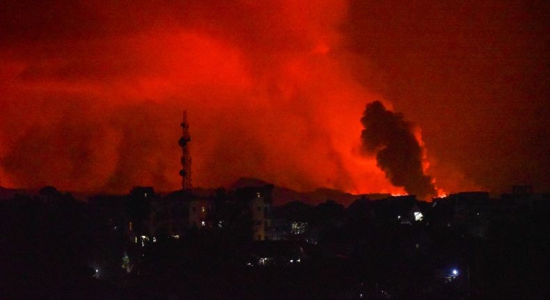 Gunung di Kongo Meletus Dahsyat, Lahar Menuju Pusat Kota
