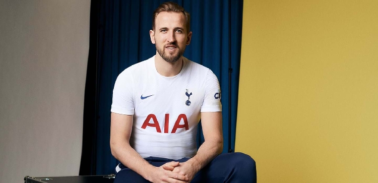 Serba Putih, Tottenham Rilis Jersey Kandang 2021/2022 Kenang 100 Tahun Logo Ayam Jantan