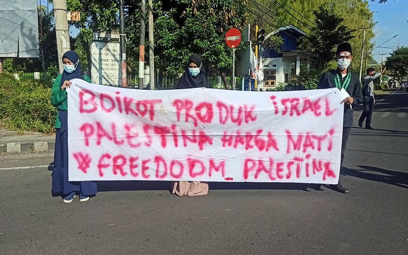 Demo Dukung Palestina, Mahasiswa di Lotim Serukan Boikot Produk Israel