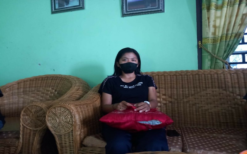 Agnes Pingsan karena Digigit, Pelaku Banting dan Injak HP
