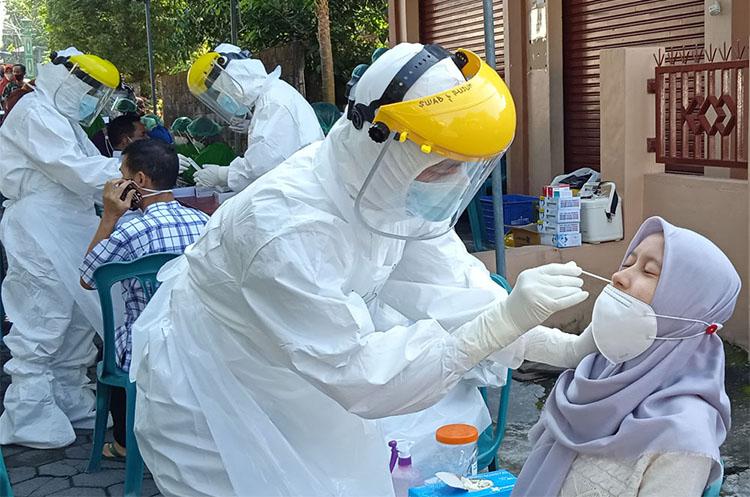 Cegah Penyebaran Covid-19, 304 Warga Ngemplak Sleman Tes Swab Massal 