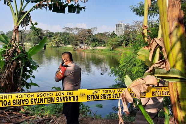 KNKT Gunakan Crane Angkat Helikopter yang Jatuh di Danau Buperta