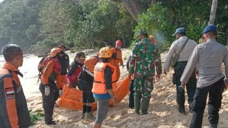 2 Wisatawan Jatuh dari Tebing 15 Meter di Pantai Kondang Merak Malang, 1 Tewas