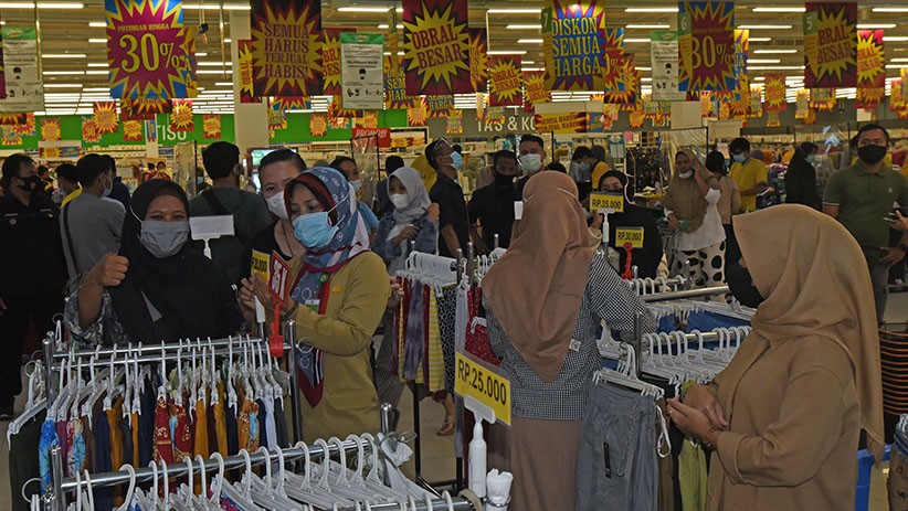  Karyawan yang Terdampak Penutupan Giant Bisa Melamar ke Lini Bisnis Lain HERO