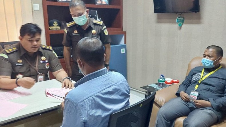 Kejati Sumut Tahan 2 Tersangka Kasus Korupsi Dana KUR di Bank Sumut Deliserdang